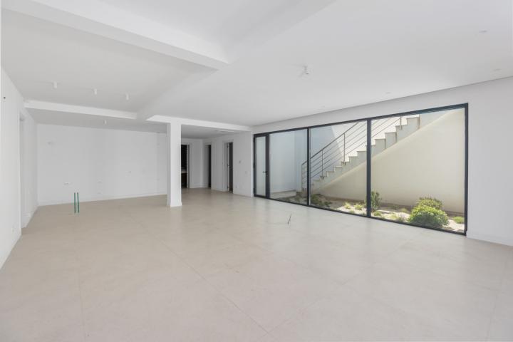 Contemporary 5 bedroom Villa Krasici