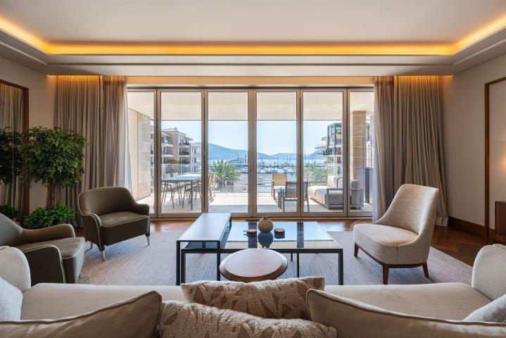 Exclusive 2 bedroom Apartment Elena