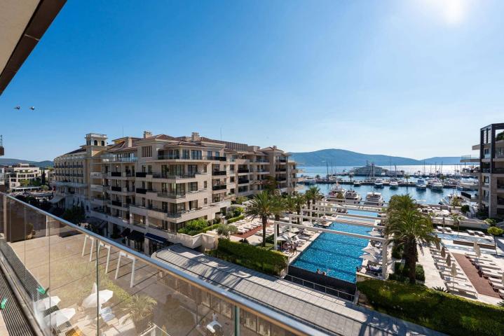 Luxury 4 bedroom Apartment in Elena Building