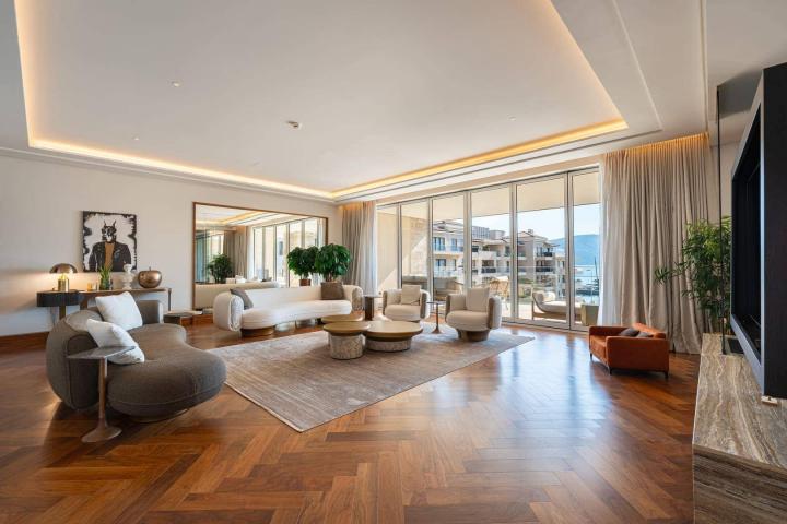 Luxury 4 bedroom Apartment in Elena Building
