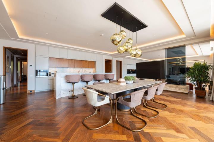 Luxury 4 bedroom Apartment in Elena Building