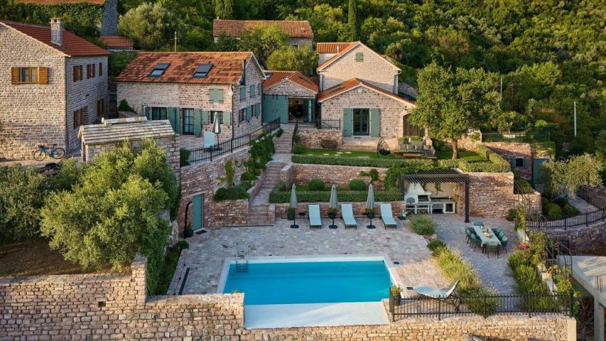 Historical Estate With Private Pool, Tivat