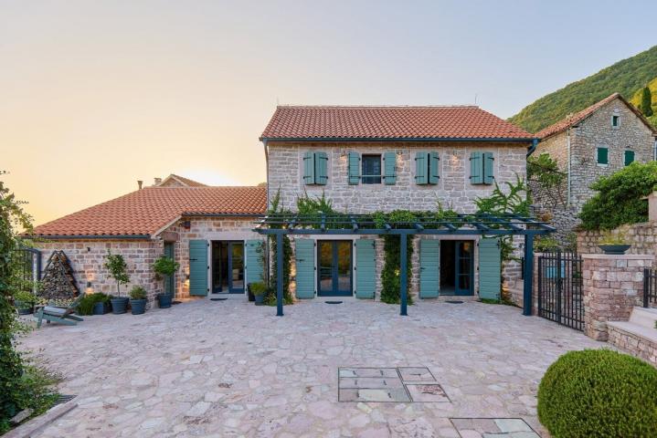 Historical Estate With Private Pool, Tivat