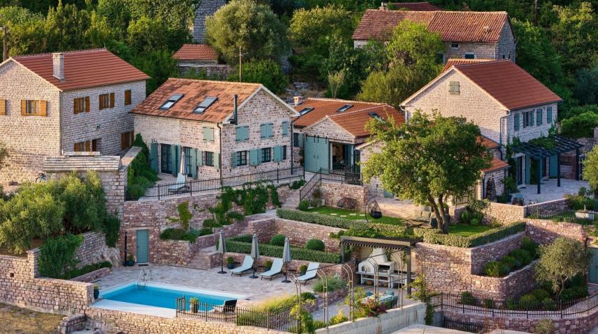 Historical Estate With Private Pool, Tivat