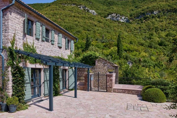 Historical Estate With Private Pool, Tivat