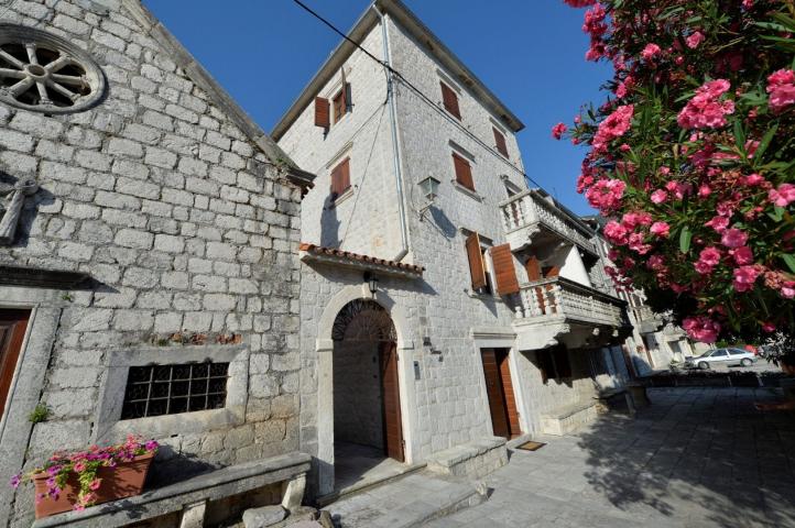 Historical stone villa Prcanj