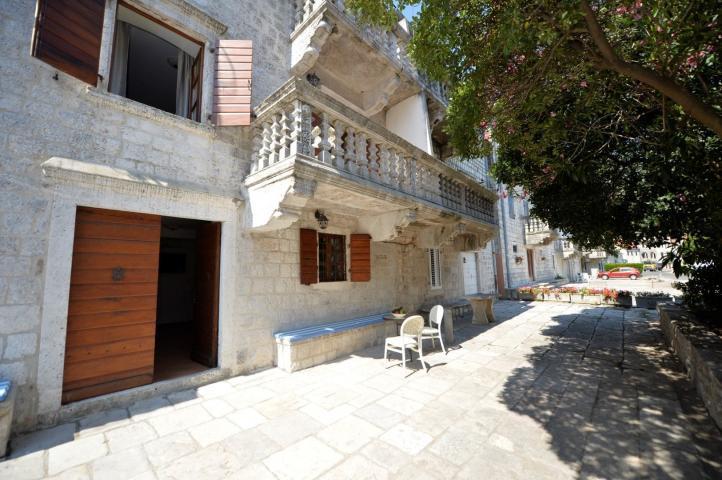 Historical stone villa Prcanj