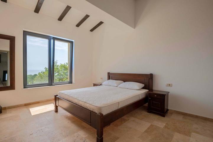 Buljarica Stone Villa
