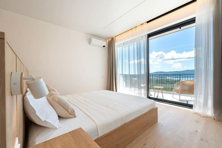 Luxury 4 bedroom Family Villa