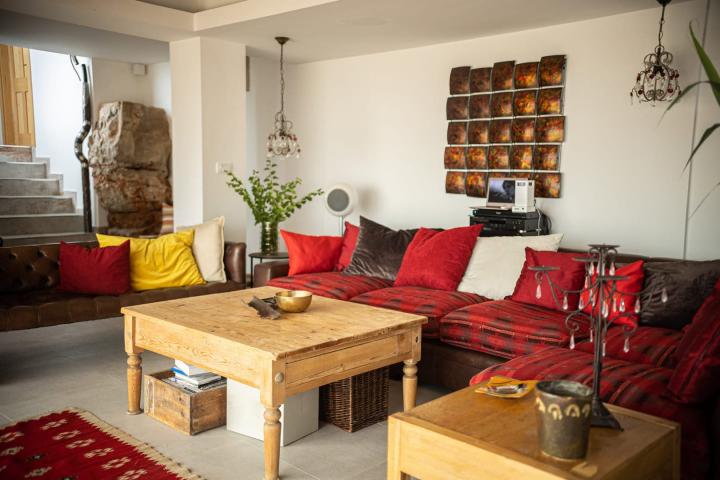 Contemporary estate Klinci