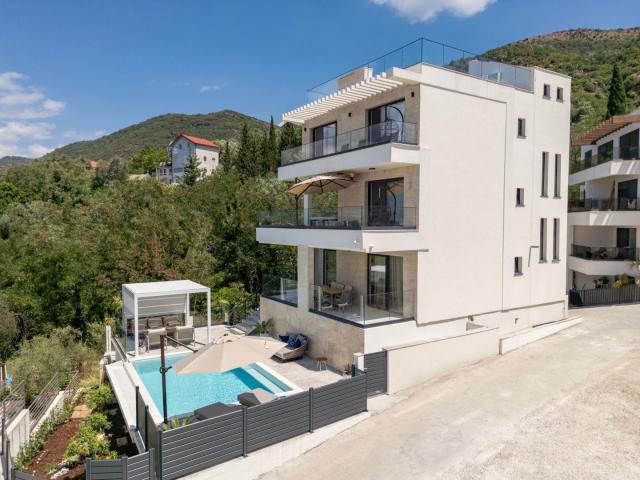 Furnished 4 bedroom Villa Marici for Rent