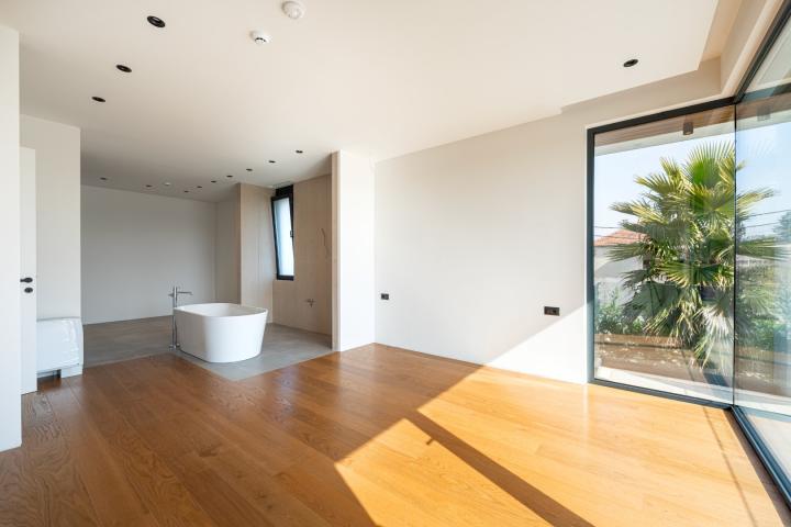 Modern Four Bedroom Villa Podgorica