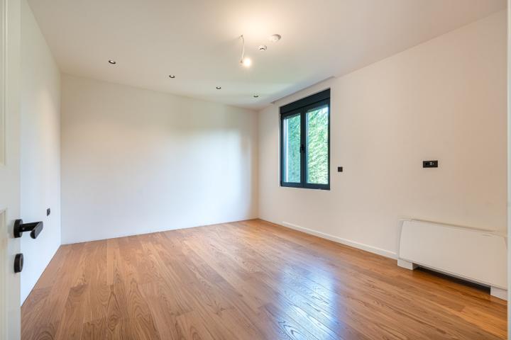 Modern Four Bedroom Villa Podgorica