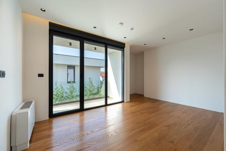 Modern Four Bedroom Villa Podgorica