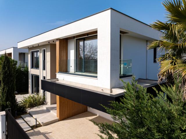 Modern Four Bedroom Villa Podgorica