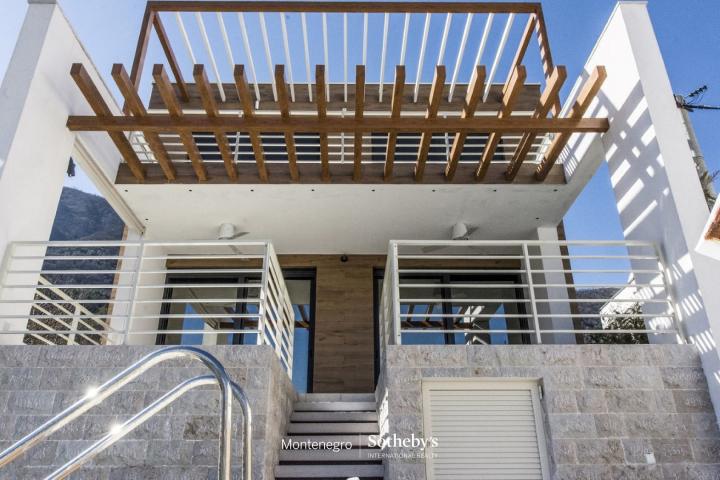 Waterfront Modern Villa Stoliv
