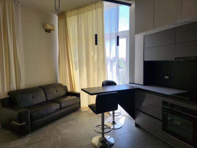 Prodaja, Stan, 91m2 , Tivat