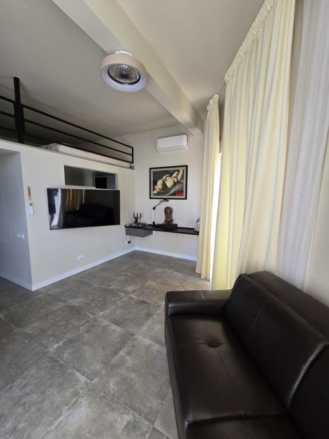 Prodaja, Stan, 91m2 , Tivat