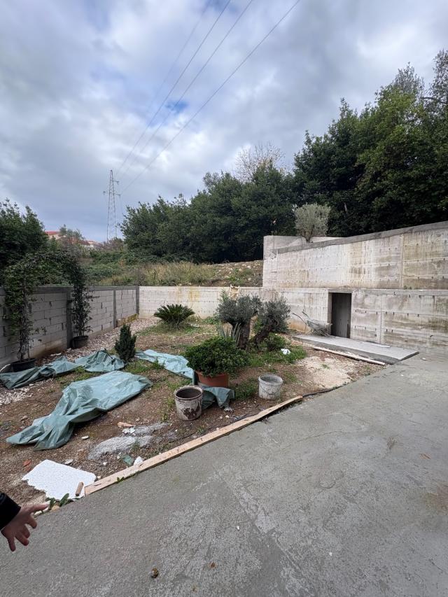 Prodaja, Kuća, 300m2 , Tivat