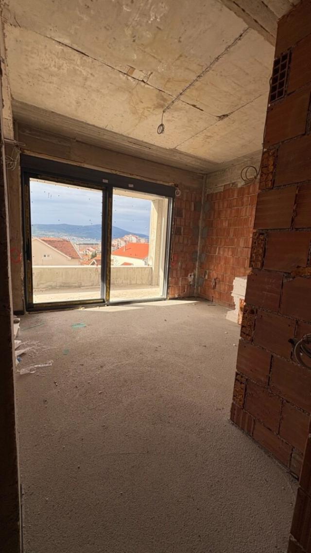 Prodaja, Kuća, 300m2 , Tivat