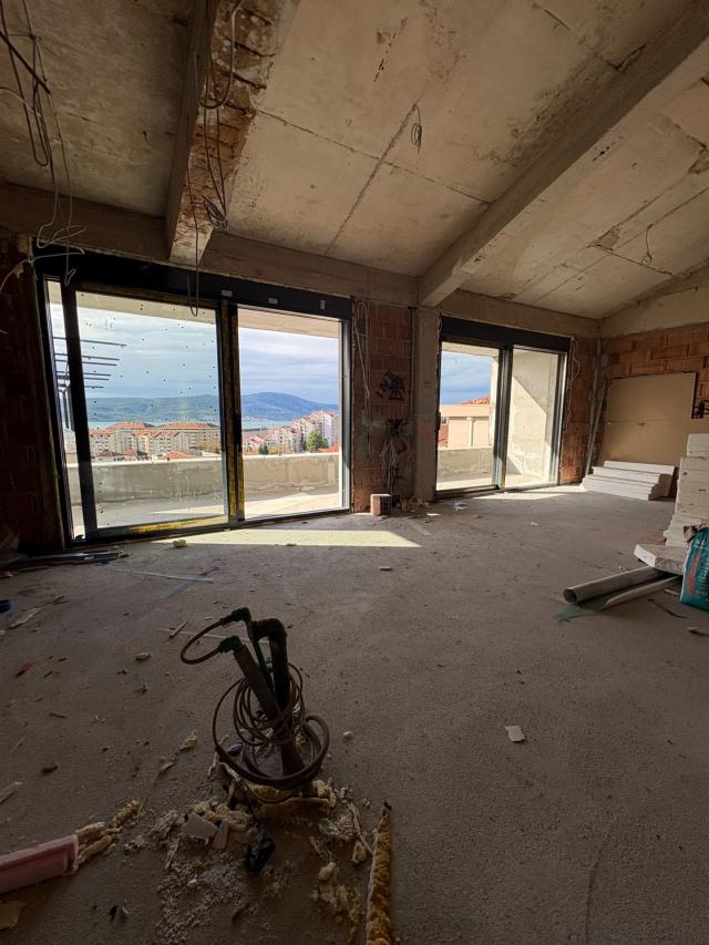 Prodaja, Kuća, 300m2 , Tivat