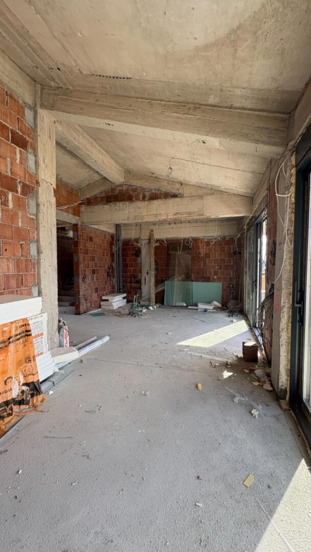 Prodaja, Kuća, 300m2 , Tivat
