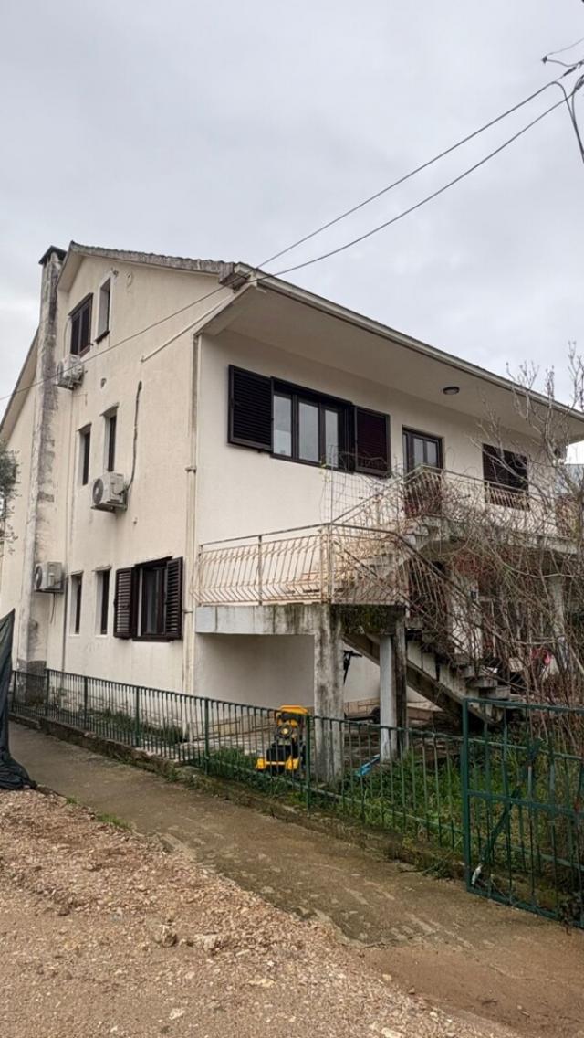 Prodaja, Kuća, 630m2 , Tivat