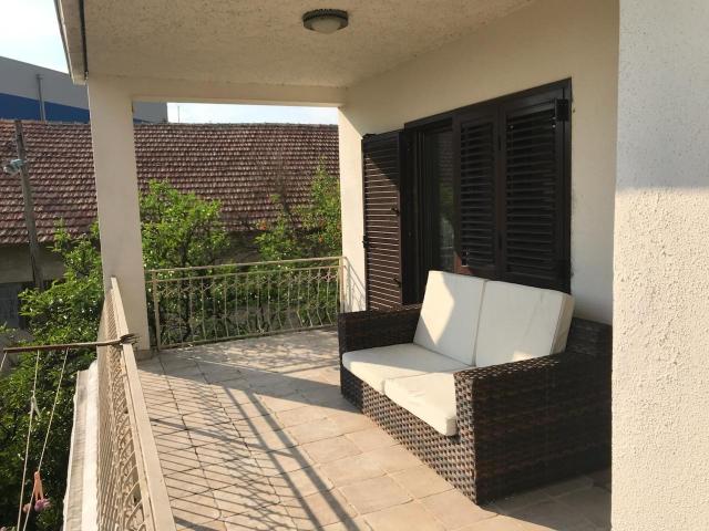 Prodaja, Kuća, 630m2 , Tivat