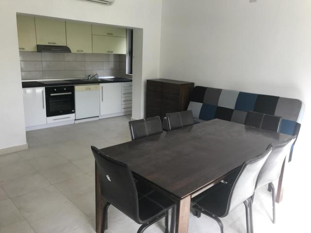 Prodaja, Kuća, 630m2 , Tivat