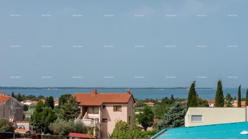 Kuća Apartmanska kuća s bazenom!Blizina mora i plaže!  Peroj. 