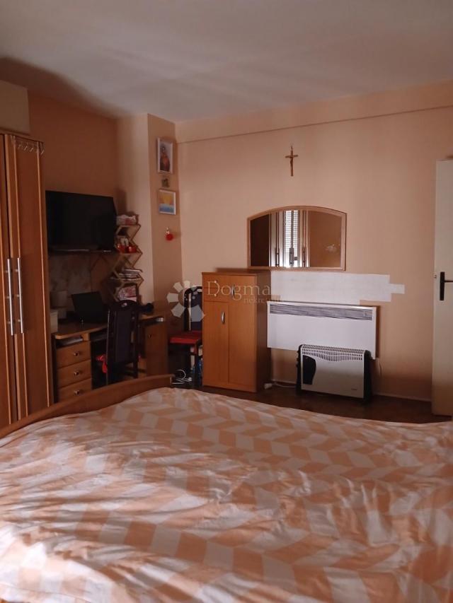 Jednosoban stan na odličnoj lokaciji u Osijeku – idealan za život ili investiciju!
