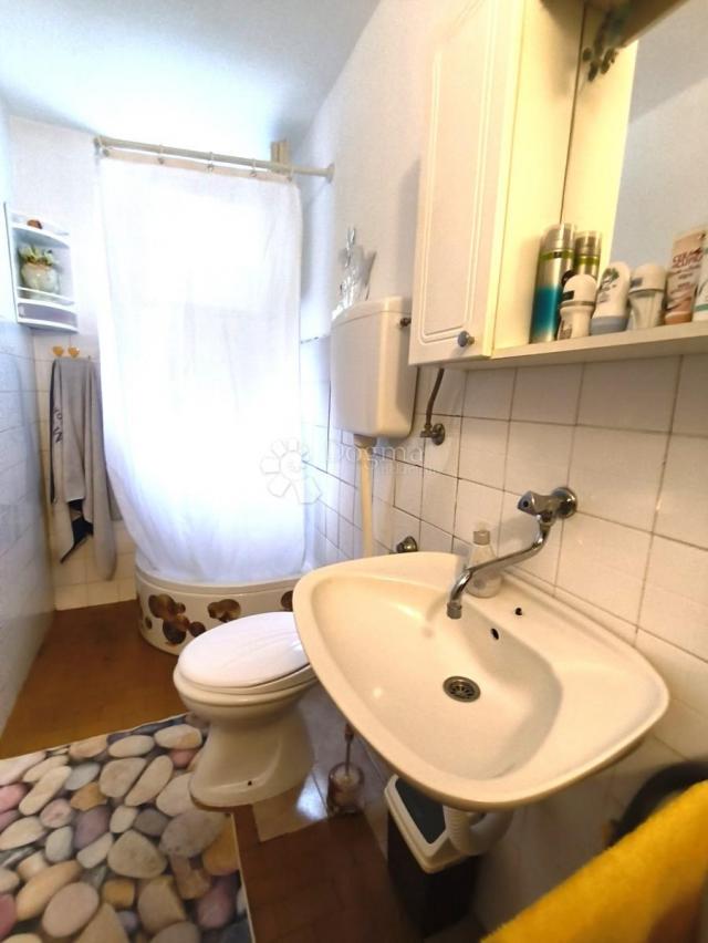 Jednosoban stan na odličnoj lokaciji u Osijeku – idealan za život ili investiciju!