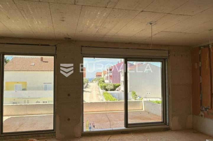 Zadar, Petrčane, penthouse s privatnom krovnom terasom i panoramskim pogledom na more, Punta Radman