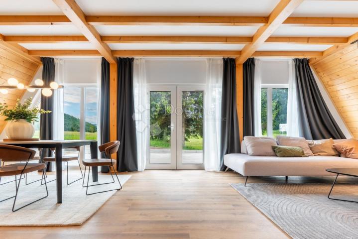 PRILIKA A FRAME KUĆA