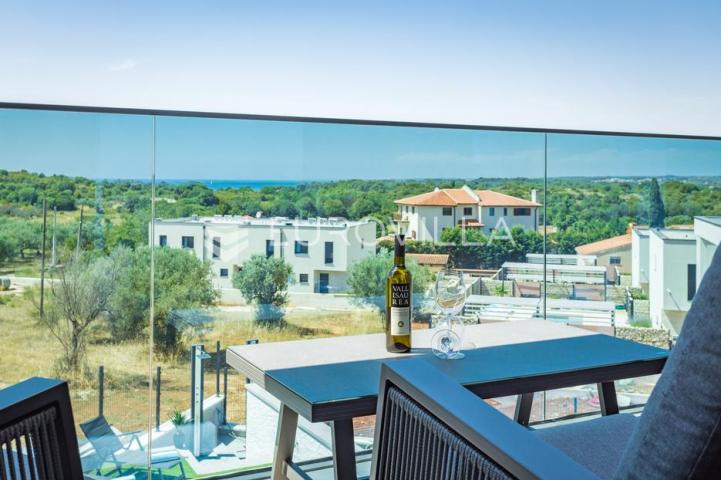 Istra, Štinjan, dugoročni najam stana 110 m² s tri spavaće sobe