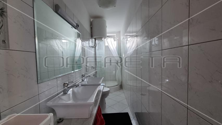 Kuća sa otvorenim pogledom na more i zadarsko područje, Ugljan, 310 m2