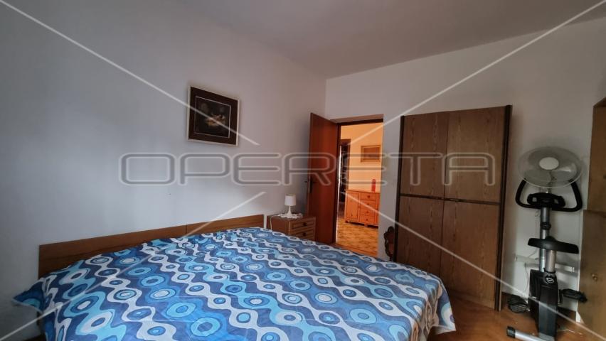 Kuća sa otvorenim pogledom na more i zadarsko područje, Ugljan, 310 m2