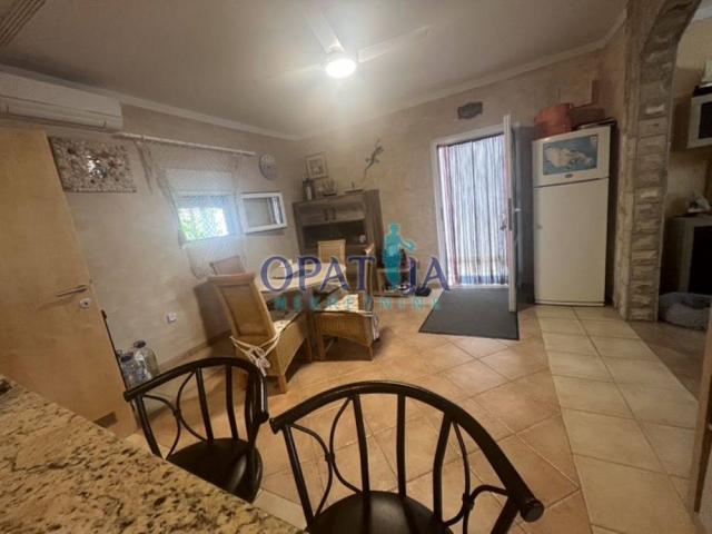 Vir - Kuća s 2 apartmana 400m od mora