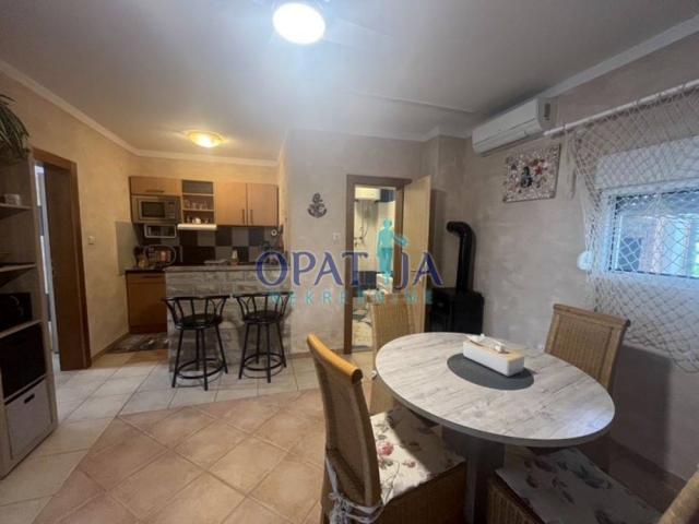Vir - Kuća s 2 apartmana 400m od mora