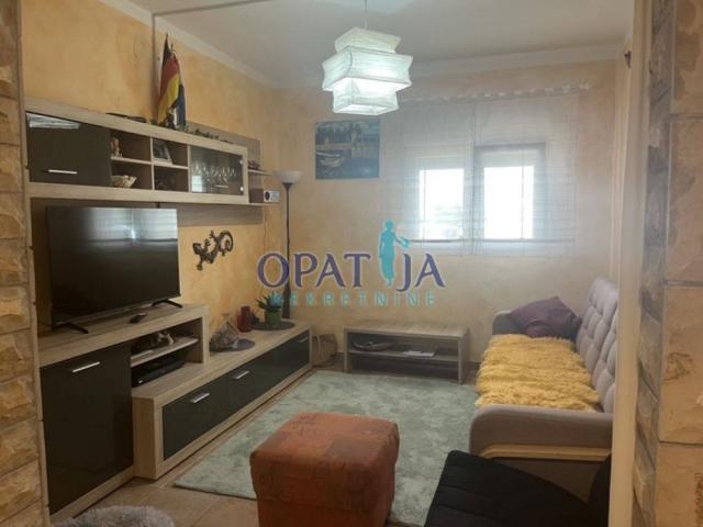 Vir - Kuća s 2 apartmana 400m od mora