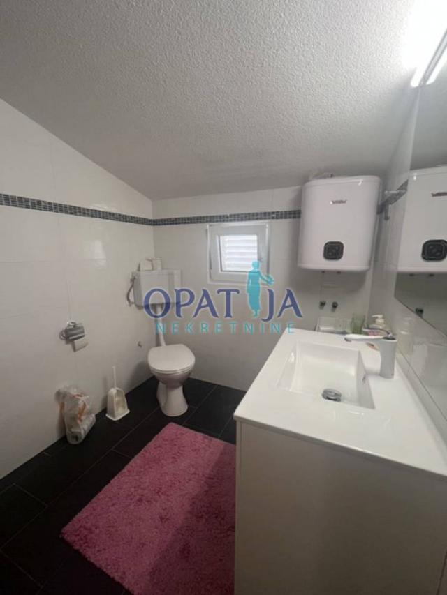 Vir - Kuća s 2 apartmana 400m od mora