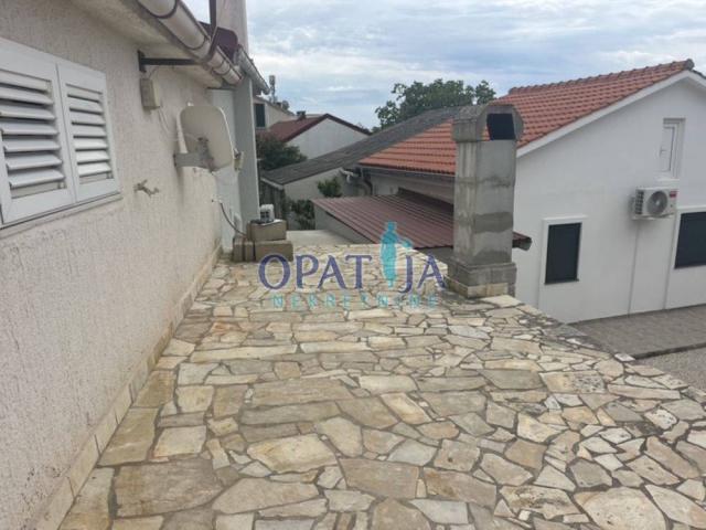 Vir - Kuća s 2 apartmana 400m od mora