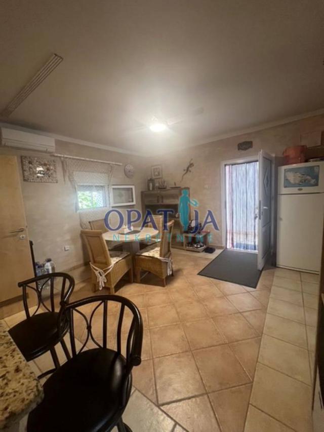 Vir - Kuća s 2 apartmana 400m od mora