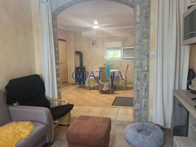 Vir - Kuća s 2 apartmana 400m od mora