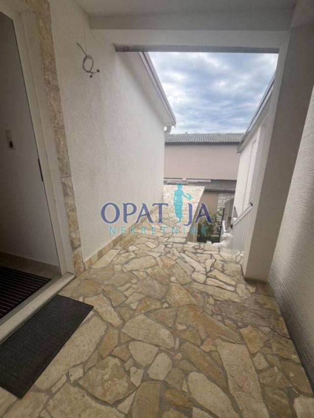 Vir - Kuća s 2 apartmana 400m od mora