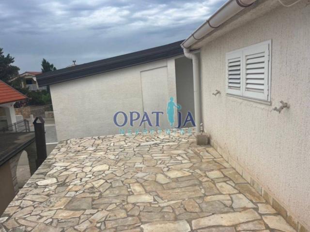 Vir - Kuća s 2 apartmana 400m od mora