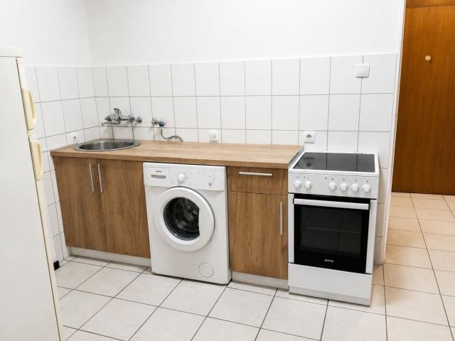 Fotografija stana 3 od 14