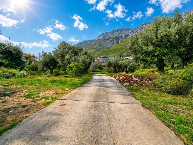 Na prodaju urbanizovan plac 654 m² na atraktivnoj lokaciji – Rijeka Reževići, Budva