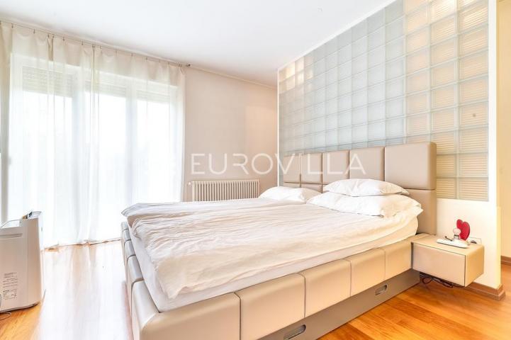 Zagreb, Maksimir Remete prekrasan četverosoban stan 135 m² i 2 garaže