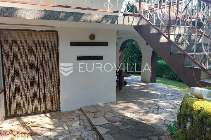 Velika, kuća za odmor u vikend naselju